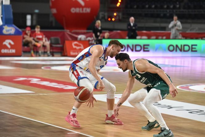 Arriva Lotto Twarde Pierniki Toruń - Legia Warszawa, zdjęcia kibiców i zawodników z meczu Orlen Basket Ligi