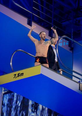 Celebrity Splash, Darek Kuźniak