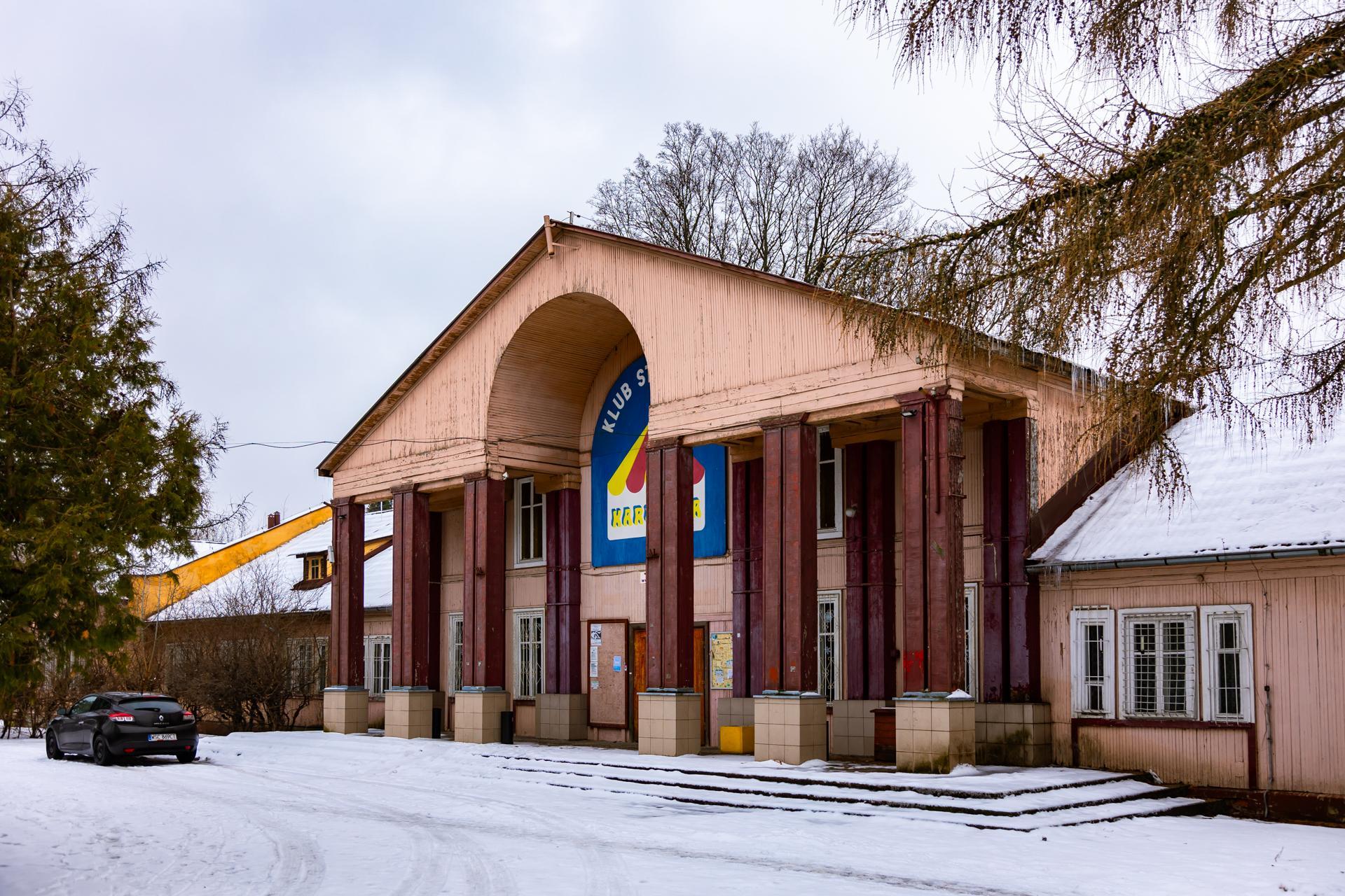 Osiedle "Przyjaźń" w Warszawie - zobacz zdjęcia pięknych drewnianych domków