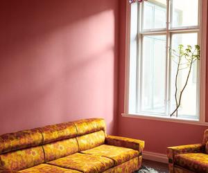 Modne kolory ścian. Jak pomalować salon i sypialnię? Te kolory są absolutnym hitem!