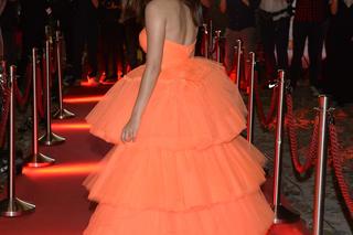 Julia Wieniawa zachwyca swoimi stylizacjami. Gwiazda, jakich mało 