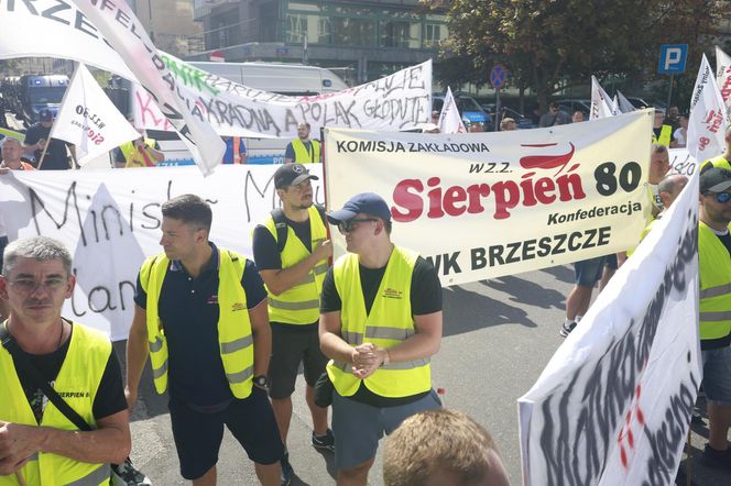 Protest górników i hutników ze Śląska w Warszawie
