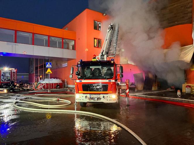 Ogromny pożar marketu na Podkarpaciu 