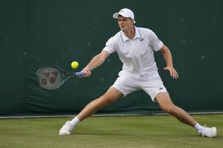 Hurkacz - Miedwiediew RELACJA LIVE ONLINE: Polak zdemolował Miedwiediewa i awansował do ćwierćfinału Wimbledonu [WYNIK]