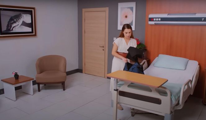 Sila, wbrew zaleceniom lekarza, opuszcza szpital.