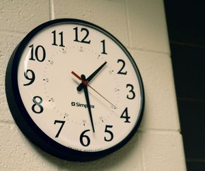Ile trwa matura z matematyki na poziomie podstawowym? Te osoby mogą rozwiązywać 6.05 zadania dłużej