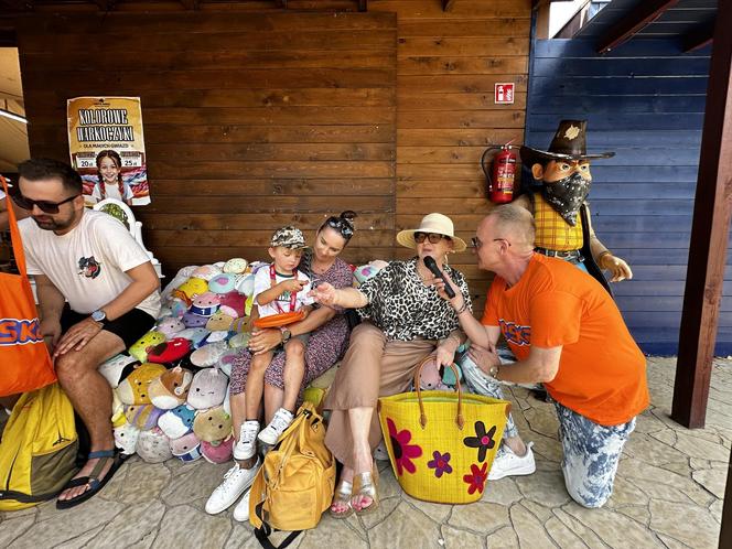 Pomarańczowa eskipa Eska Summer City bawi się z wami na Farmie Iluzji!