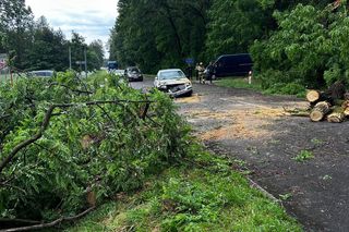 Strażacy walczą ze skutkami burz 