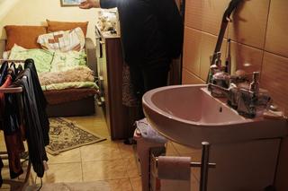 Śpię w łazience, gotuję na korytarzu