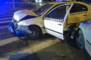 Wypadek na skrzyżowaniu Nad Wierzbakiem/al. Wielkopolska