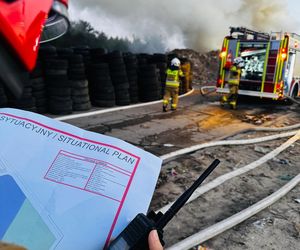 Pożar składowiska śmieci w Tychach. Służby apelują o zamykanie okien