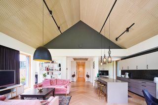 Zdjęcia domu stodoły z wnętrzami w stylu modern classic