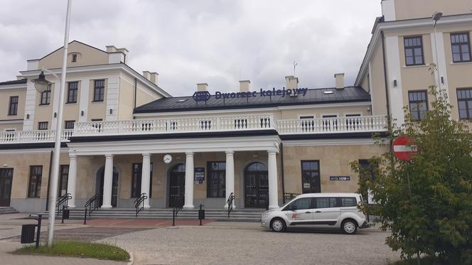 "Tu jest jakby luksusowo" - skarżyski dworzec po remoncie