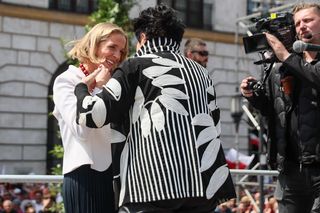 Senyszyn przekazała korale Trzaskowskiej