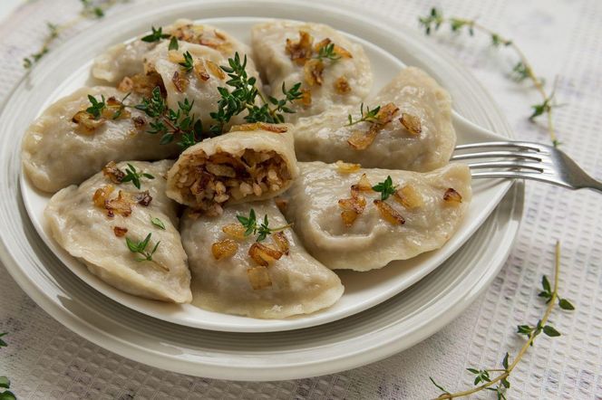 pierogi z mięsem i kaszą gryczaną