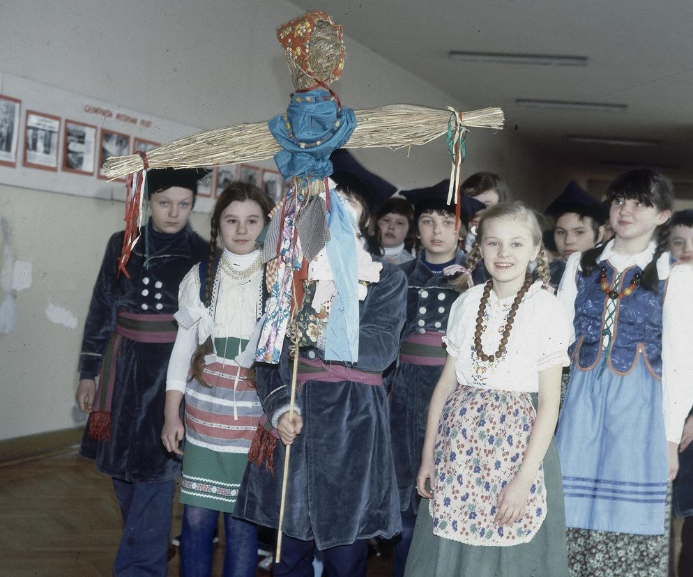 Pamiętasz szkołę z czasów PRL? Wspomnienia, które budzą nostalgię i uśmiech!