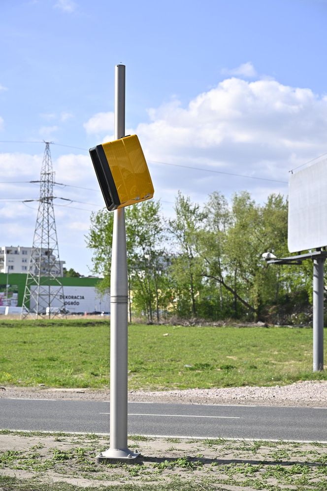 "Ulubiony" fotoradar warszawskich kierowców ponownie zniszczony. Działał 24 godziny