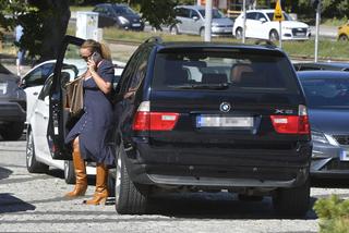 Joanna Kurska w słynnym BMW Kurskiego przyjechała do TVP 