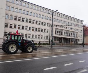 Protest rolników w Olsztynie 21 lutego. Co dzieje się w centrum?