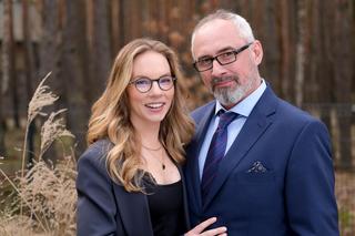 M jak miłość odc. 1806. Adam Werner (Jacek Kopczyński), Sylwia (Hanna Turnau)