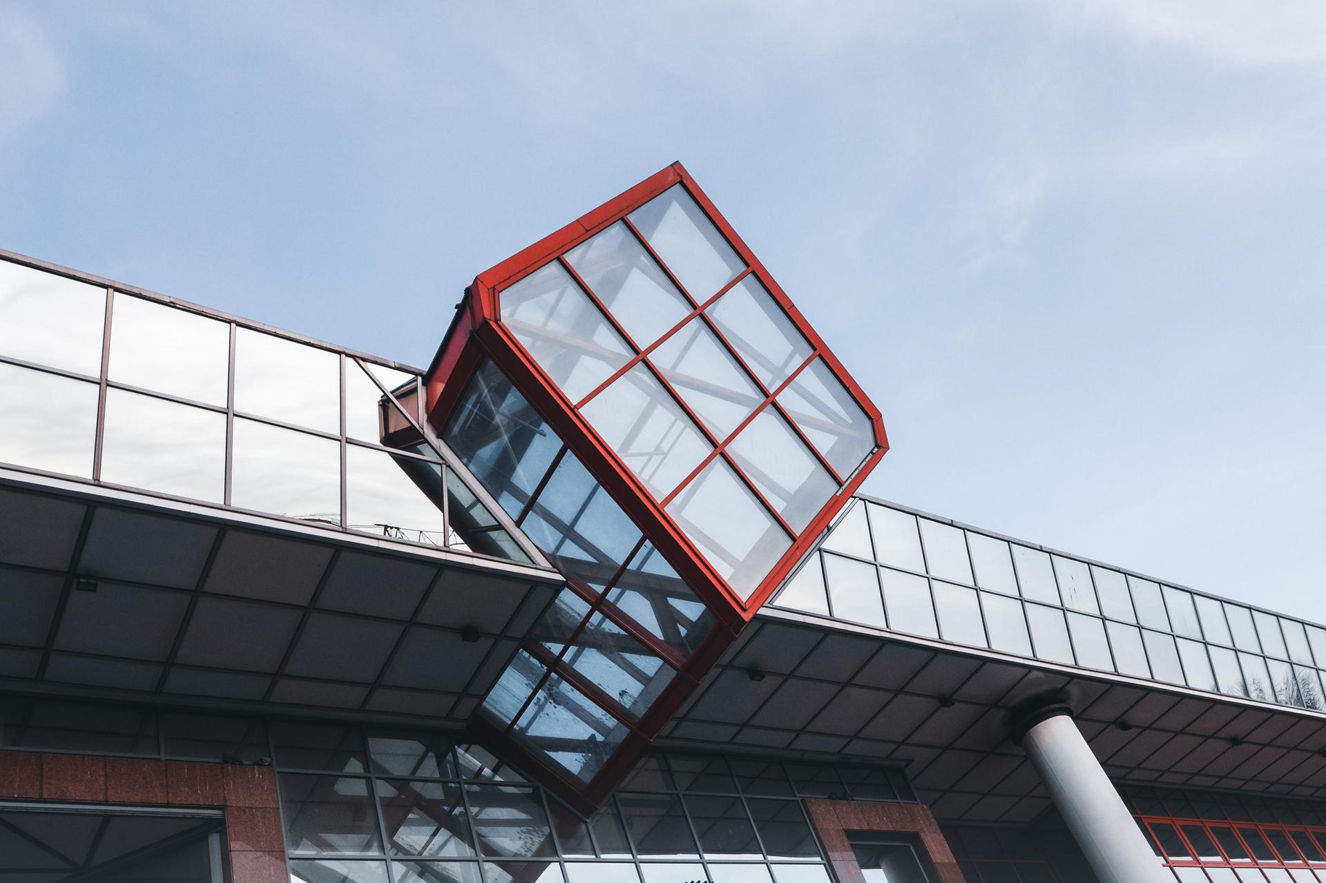 Dworzec kolejowy w Częstochowie - zdjęcia. Tak dziś wygląda ikona lat 90. 