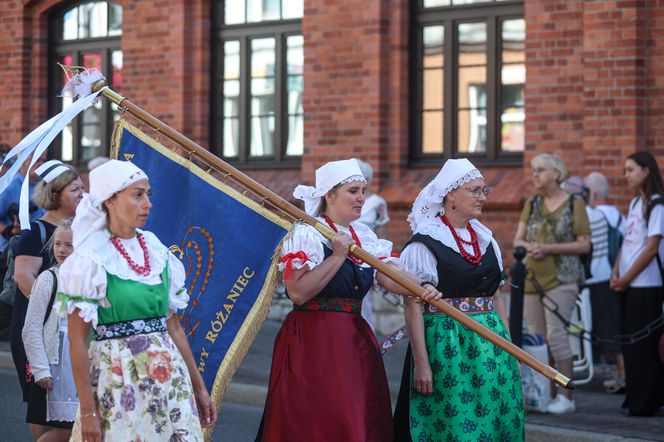 Pielgrzymka kobiet do Piekar. Przyszły tysiące pielgrzymów