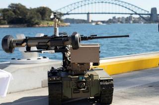 Pojazd bezzałogowy Warfighter z wyrzutnią Javelin