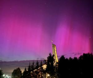 Niesamowity spektakl na niebie. Zorza Polarna Świętokrzyskie 10.05