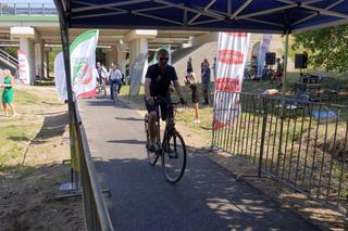 Nowa ścieżka rowerowa na Warmii i Mazurach. Biegnie po nasypie dawnej linii kolejowej