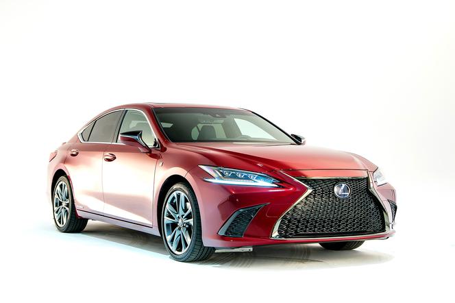 Lexus ES 300h F Sport