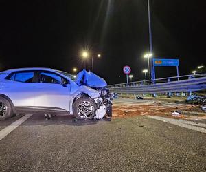 Pijani żołnierze roztrzaskali się na trasie Łazienkowskiej. Dwie osoby ranne