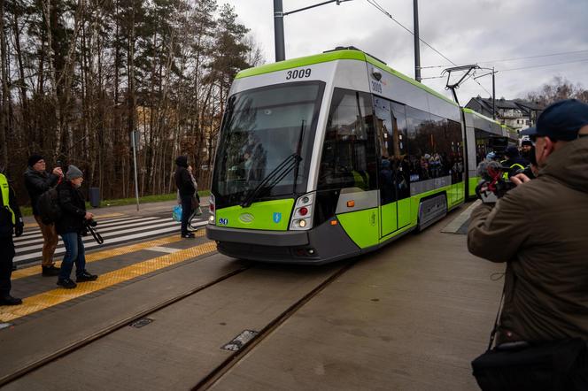 Tramwajowa "czwórka" ruszyła! Na wydarzeniu tłumy mieszkańców. Zobaczcie zdjęcia!