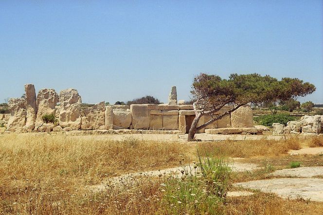 Ħaġar Qim - megalityczna świątynia na Malcie