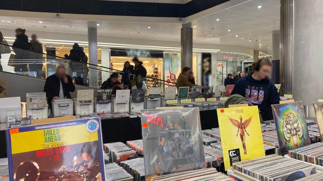 Kiermasz płytowy w galerii Focus Mall Zielona Góra 