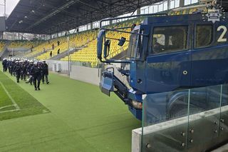 Ćwiczenia na Arenie Katowice. Śląscy policjanci trenowali zabezpieczanie imprez masowych ZDJĘCIA