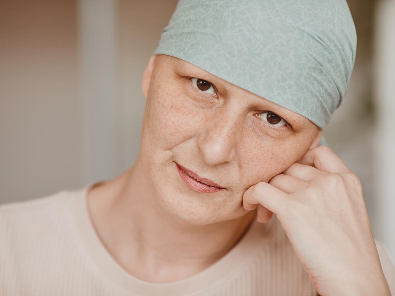Psychoonkolog: Pacjenci nie wiedzą, jak o chorobie powiedzieć w pracy