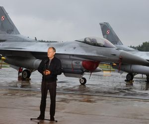 Premier z wizytą w bazie lotnictwa w Łasku. Jesteście bohaterami