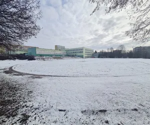 Szkolne boiska przy ZSO nr 5 w Lublinie zmienią się nie do poznania. Miasto planuje przebudowę i ogłasza przetarg