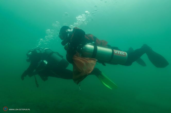 jezioro Tarnobrzeskie Niezwykła akcja płetwonurków