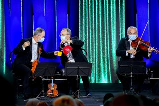 Najpierw Martyniuk a teraz oni. Polscy kabareciarze robią zamieszanie w samolocie!