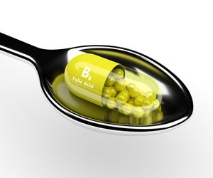 Kwas foliowy (witamina B9): właściwości. Jaka jest rola kwasu foliowego?