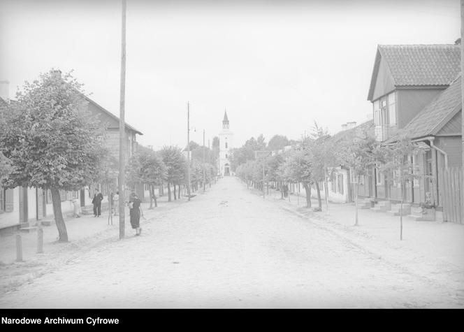 Ulica w Supraślu, 1936 r.