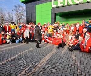 Mikołaje na motocyklach z warkotem przejechali przez miasto. Pognali do chorych dzieci!