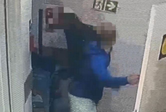 16-latek skatował ochroniarza za butelkę alkoholu! Szokujące nagranie