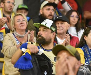 PRES Grupa Deweloperska Toruń - Betard Sparta Wrocław. Zdjęcia kibiców i zawodników z półfinału PGE Ekstraligi na Motoarenie