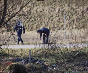 Zabójstwo małżeństwa w Ostródzie. Policyjne poszukiwanie przy poligonie