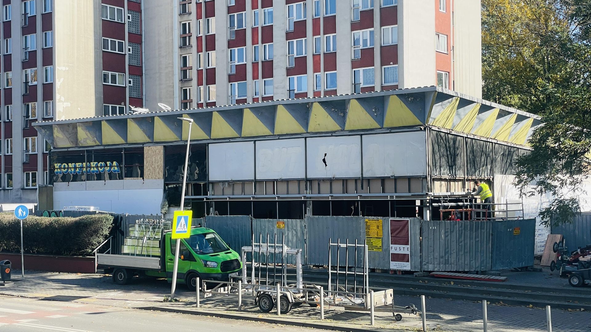 Budynek Biedronki projektu Kwaśniewicza w Katowicach