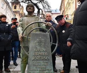 W Przemyślu odsłonięto posąg żeglarza Henryka Jaskuły