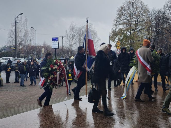 Pogrzeb Jana Furtoka w Katowicach. Tłumy kibiców i działaczy żegna legendę GKS Katowice