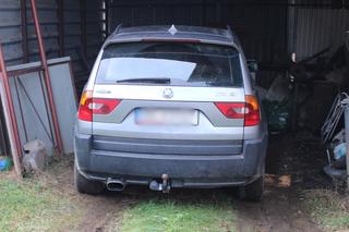 Zjechał swoim BMW… po schodach. Był pod wpływem alkoholu